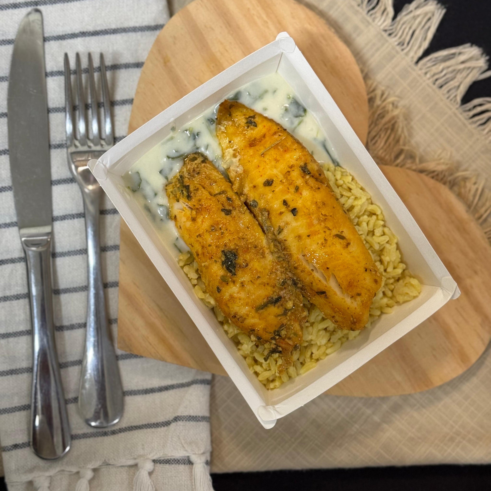 Filé de Peixe Grelhado (Merluza) + Arroz + Creme de Agrião