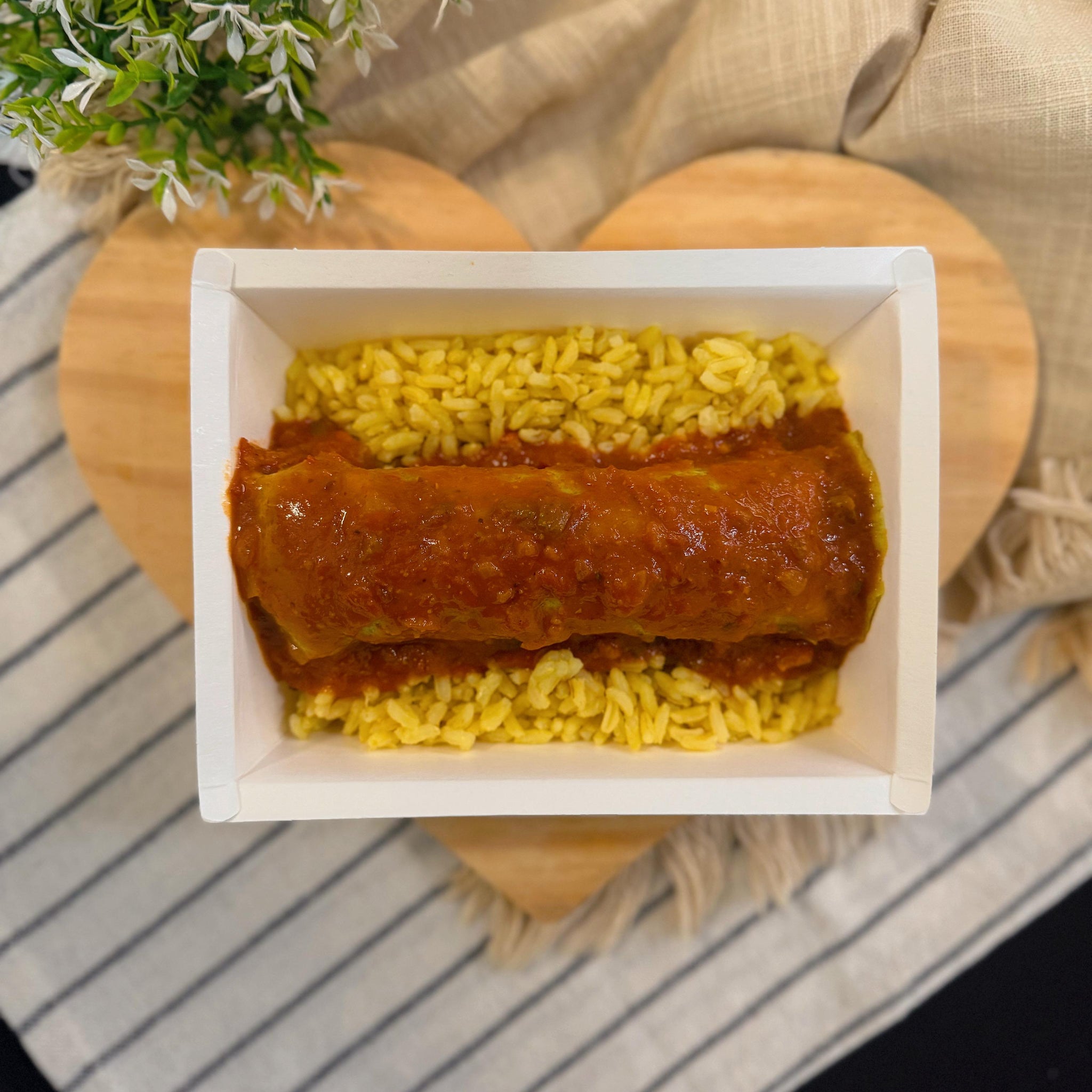 Panqueca de Espinafre com Carne Moída ao Molho Vermelho + Arroz